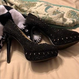 Gianni bini black studded heel
